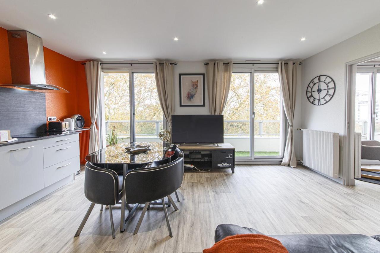Chic Appartement Vue Sur Parc Au Calme อองเชร์ ภายนอก รูปภาพ